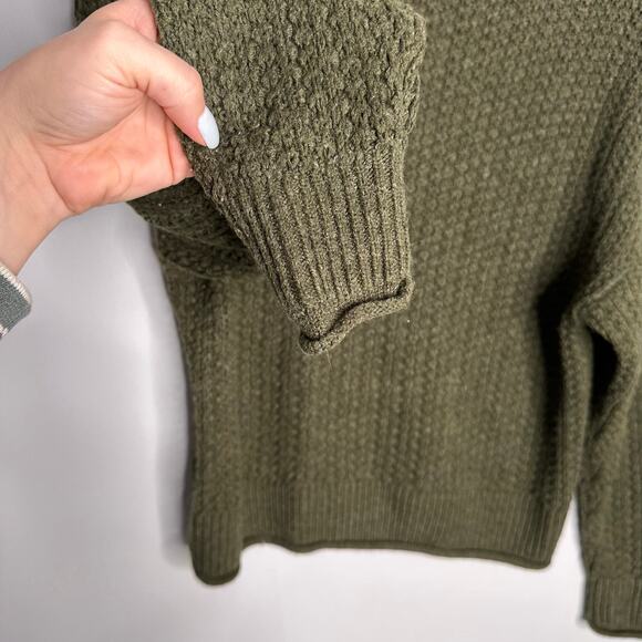 Universal‎ Thread Women's Pullover Crew Neck Knitted Olive Green Sweater Size XS - Picture 3 of 6